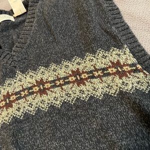 St. Johns bay Vintage sweater vest